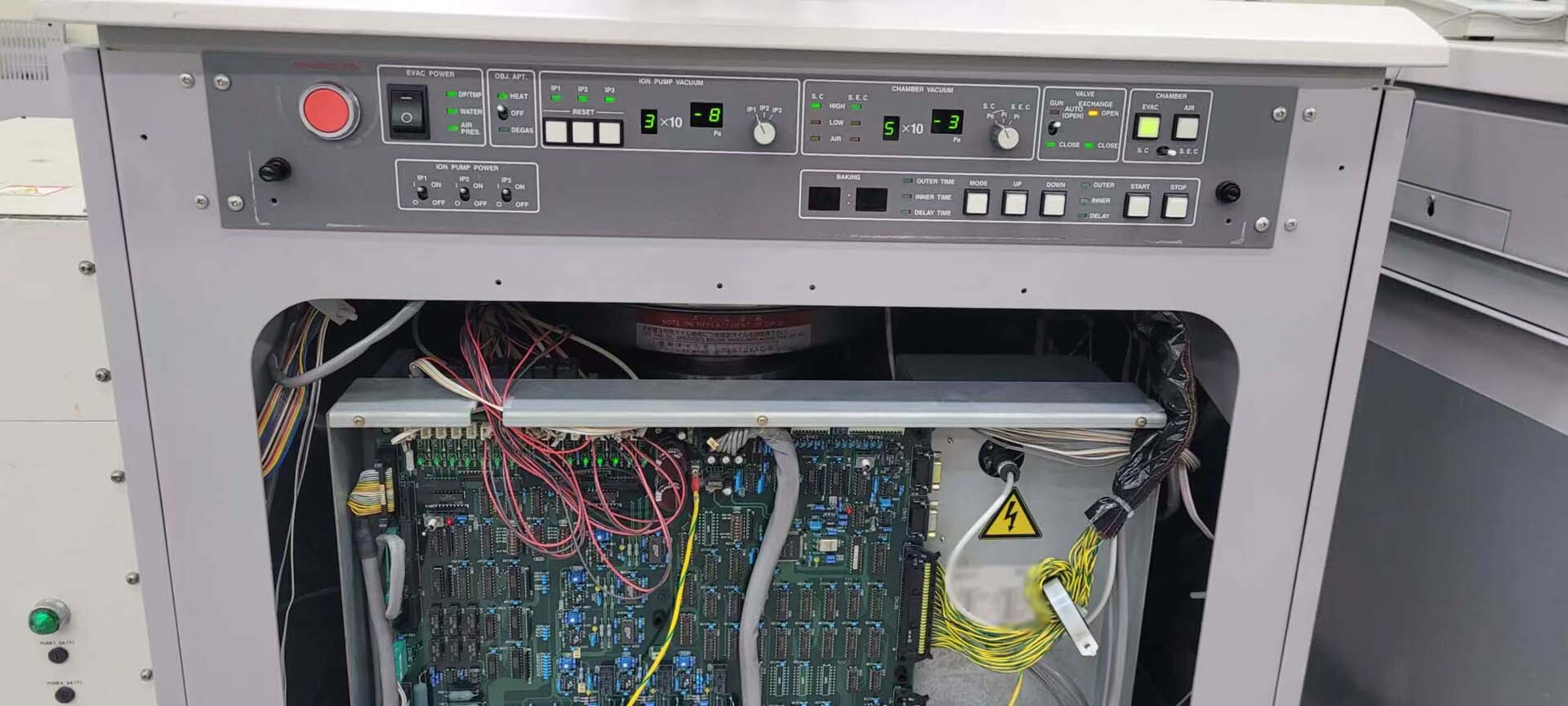 사진 사용됨 HITACHI S-4700 판매용