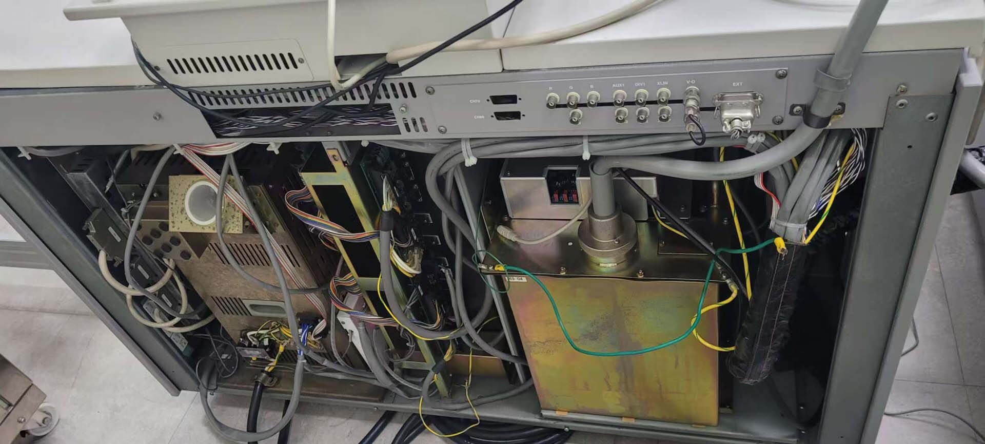 사진 사용됨 HITACHI S-4700 판매용