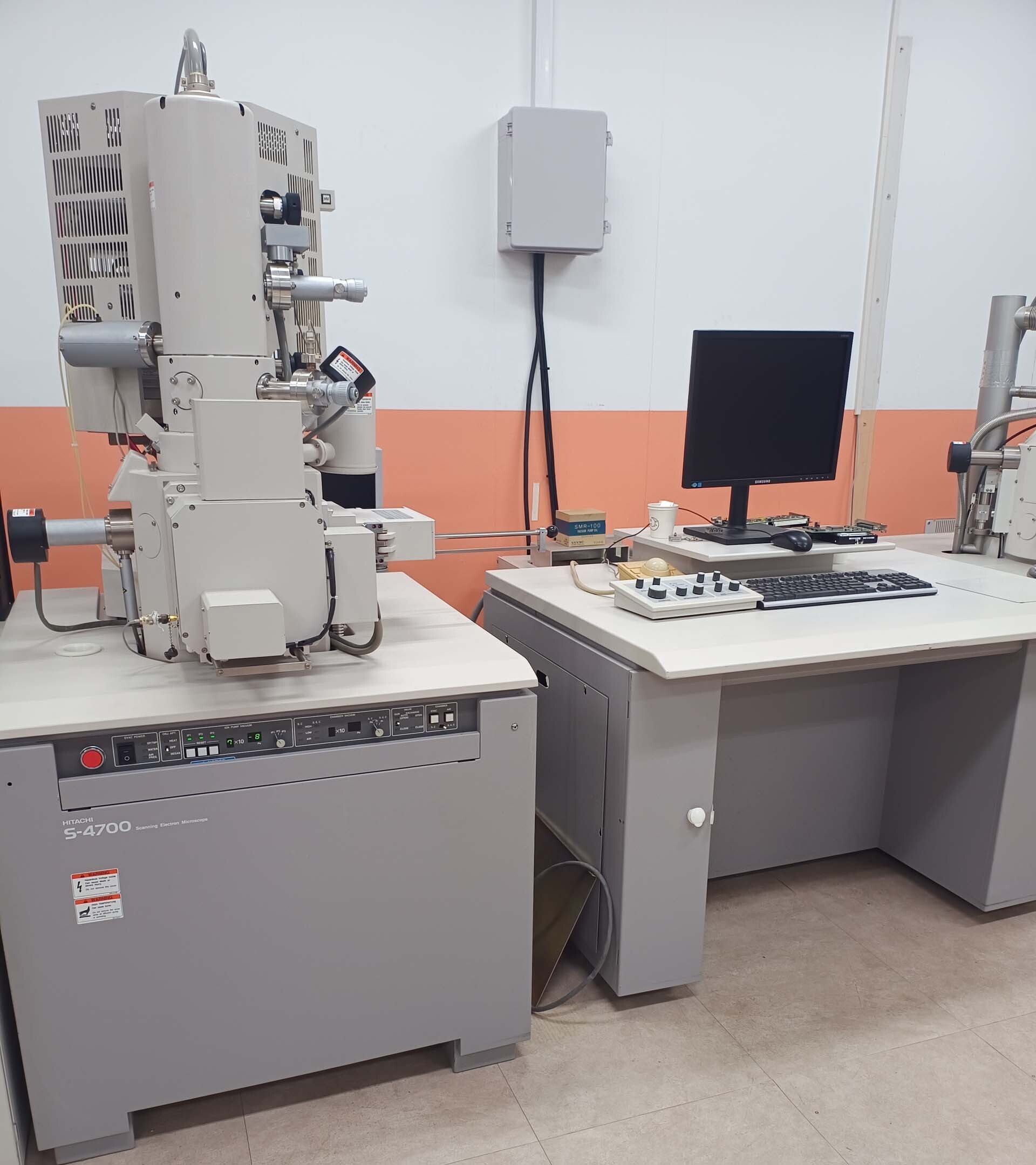 圖為 已使用的 HITACHI S-4700 待售