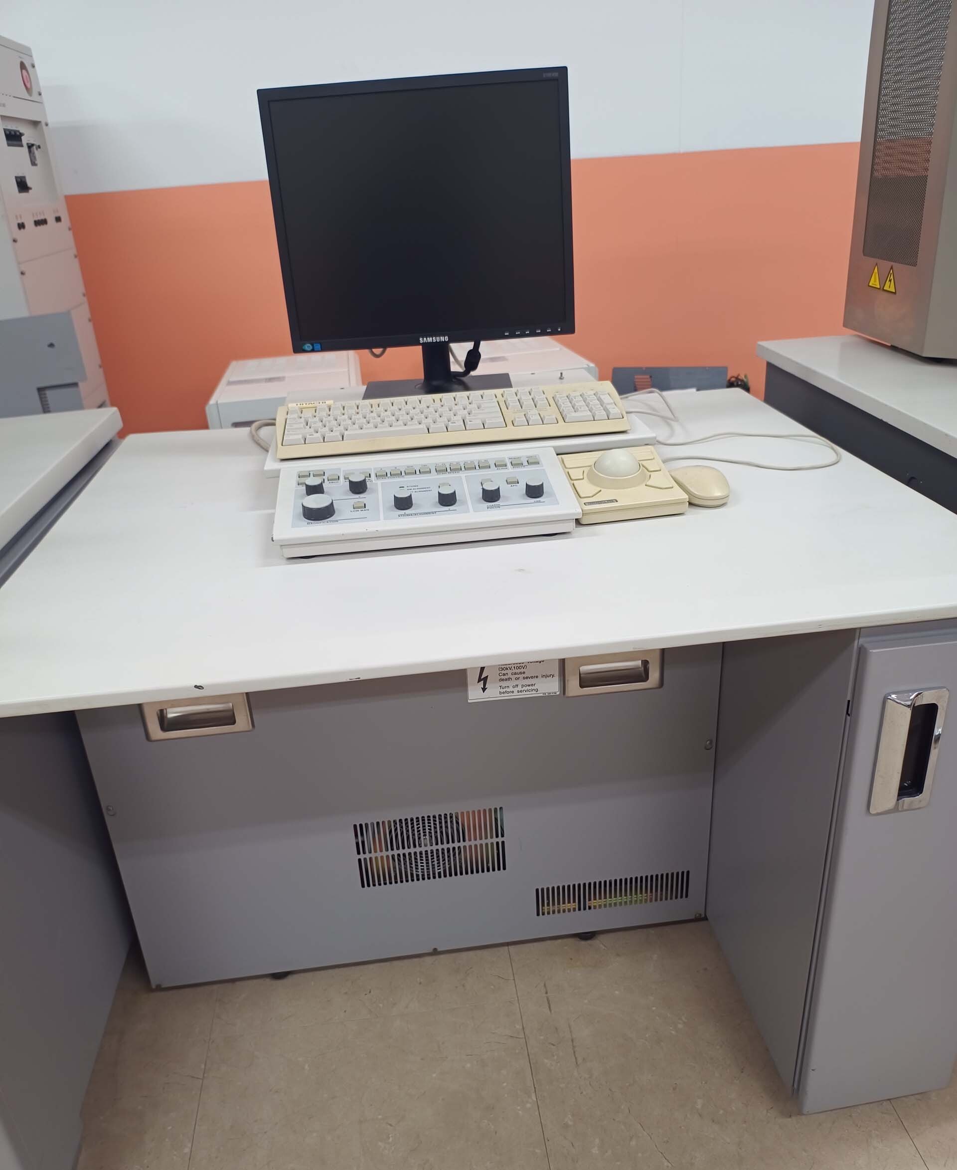 圖為 已使用的 HITACHI S-5200 待售