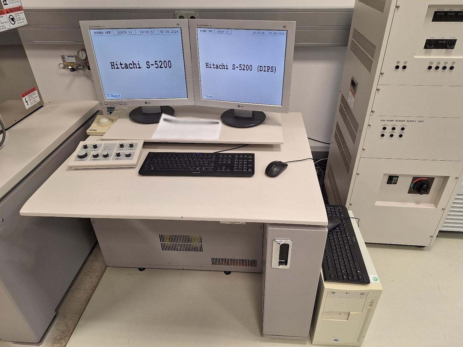 圖為 已使用的 HITACHI S-5200 待售