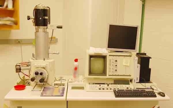 图为 已使用的 HITACHI S-570 待售