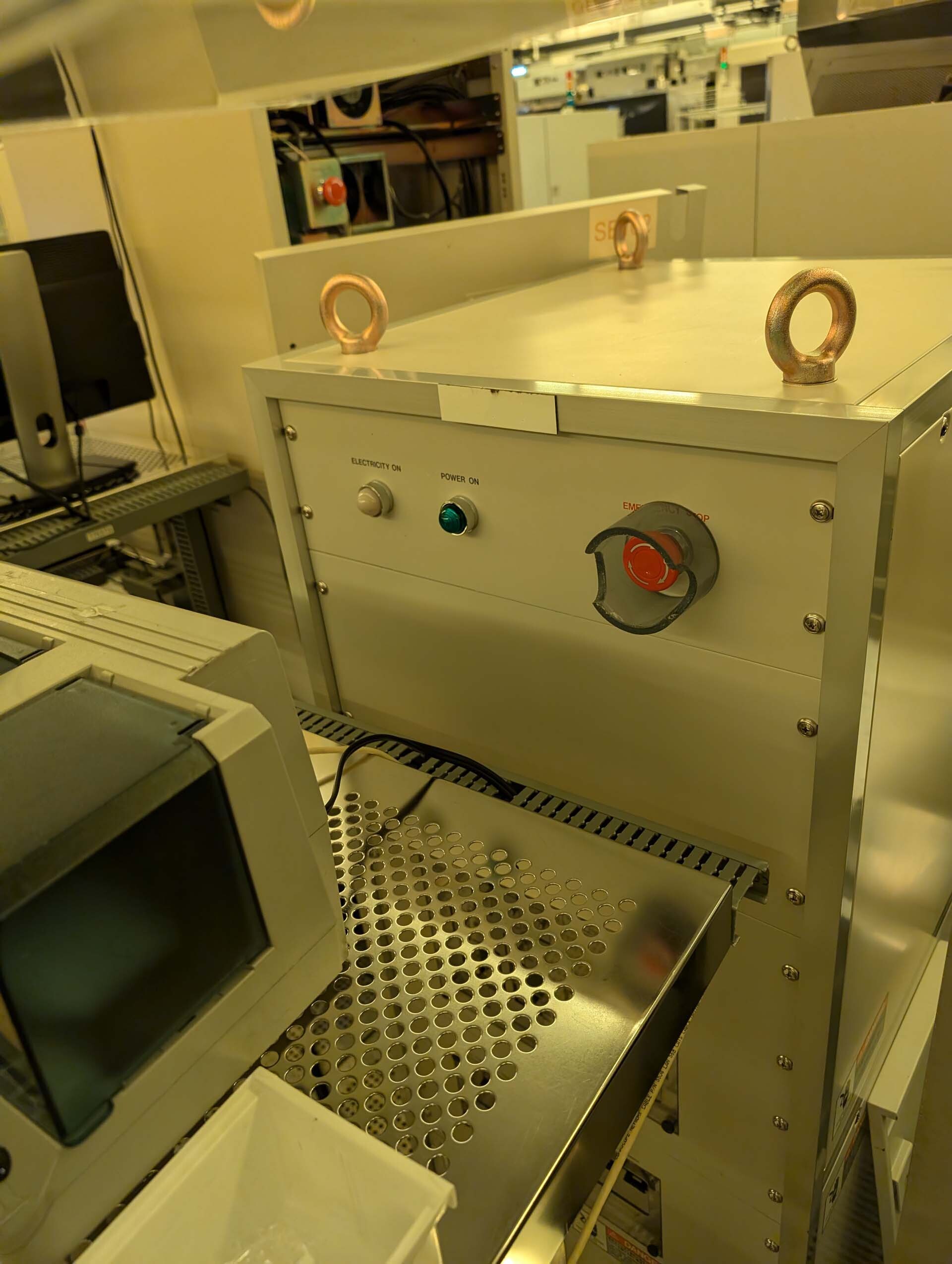 圖為 已使用的 HITACHI S-8800 待售