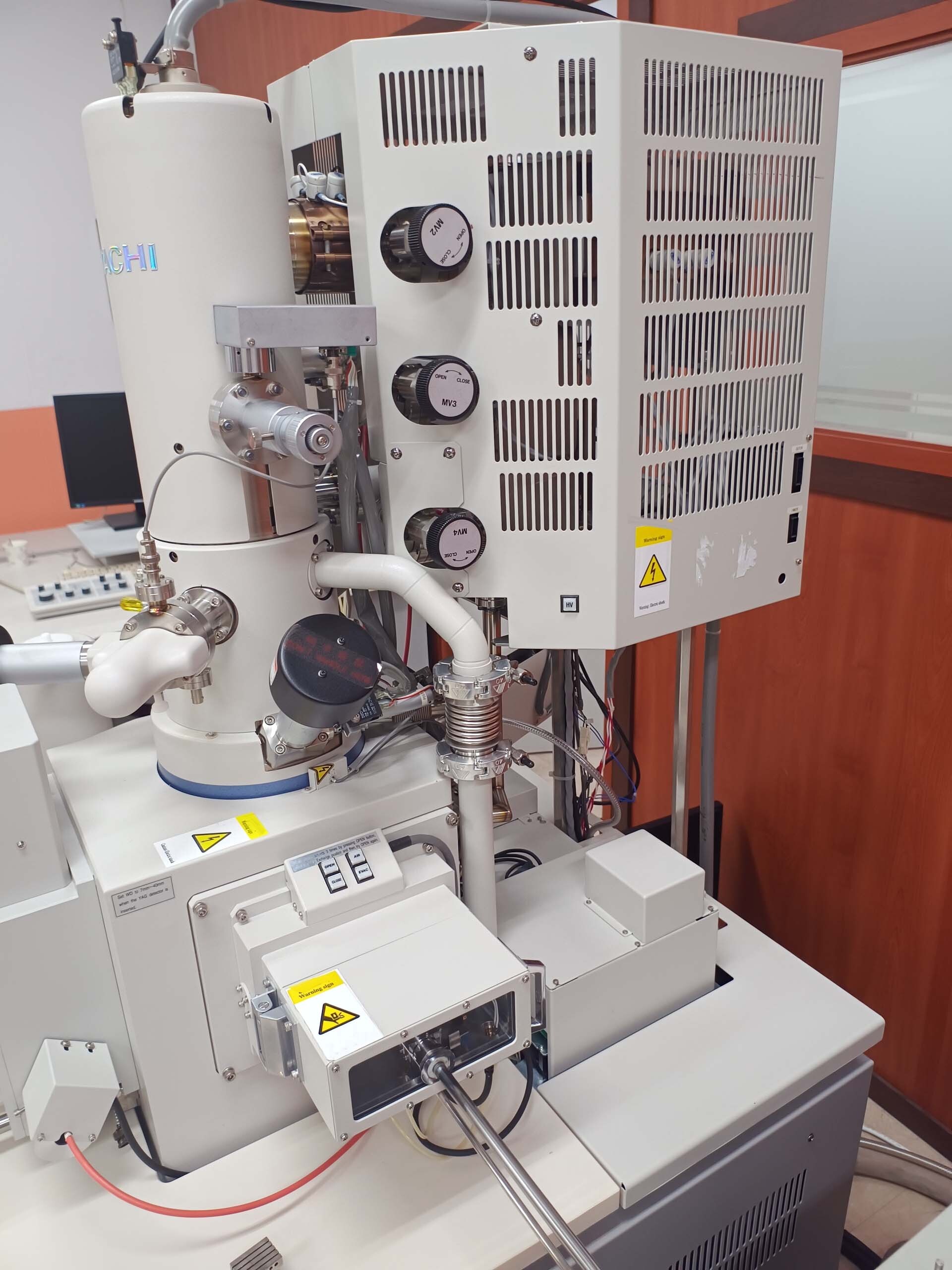 圖為 已使用的 HITACHI SU8000 待售