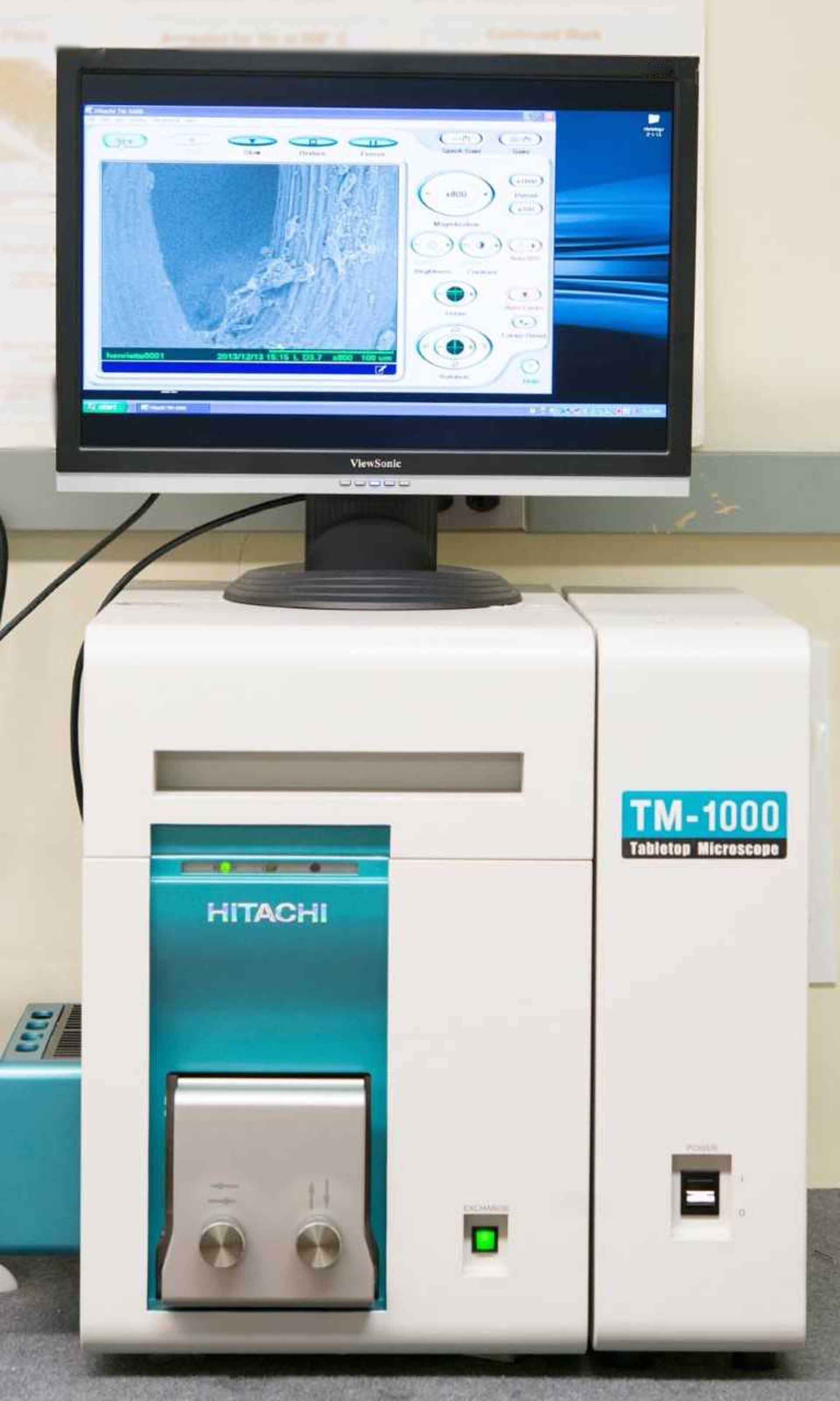 Photo Used HITACHI TM-1000 For Sale