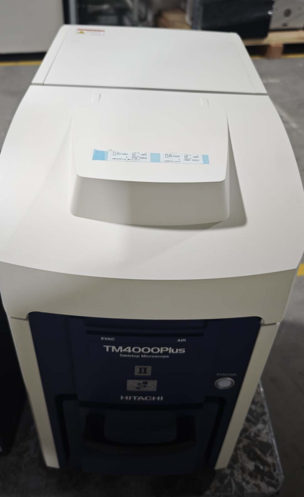 사진 사용됨 HITACHI TM-4000 Plus 판매용