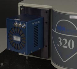 Y*e様 Horiba CCD-3000V & TRIAX 320 分光器 分光器・分光器システム