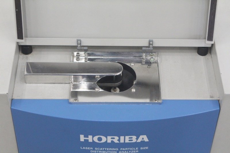 사진 사용됨 HORIBA LA-750 판매용