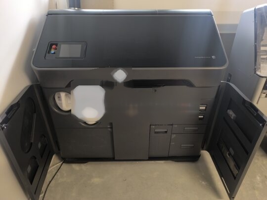 Photo Utilisé HP MJF 580 À vendre