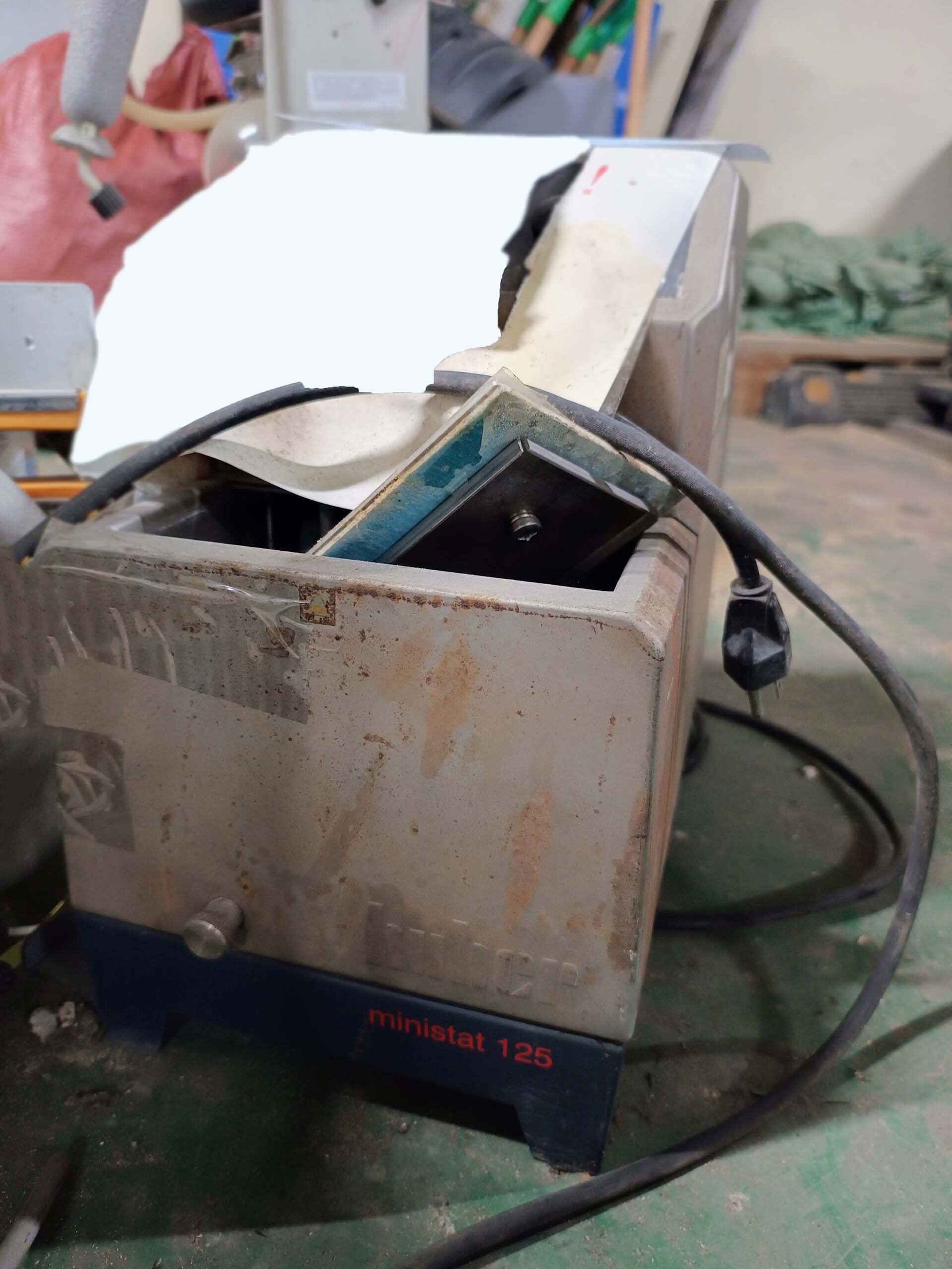 Photo Used HUBER Ministat 125 For Sale