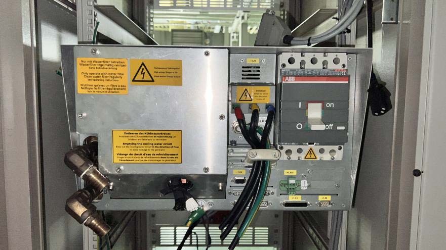 Foto Verwendet HUETTINGER TruPlasma MF 3020 Zum Verkauf