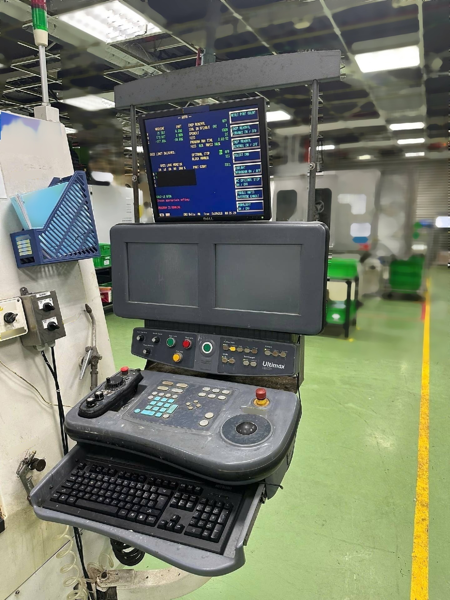 圖為 已使用的 HURCO VMX 24 待售