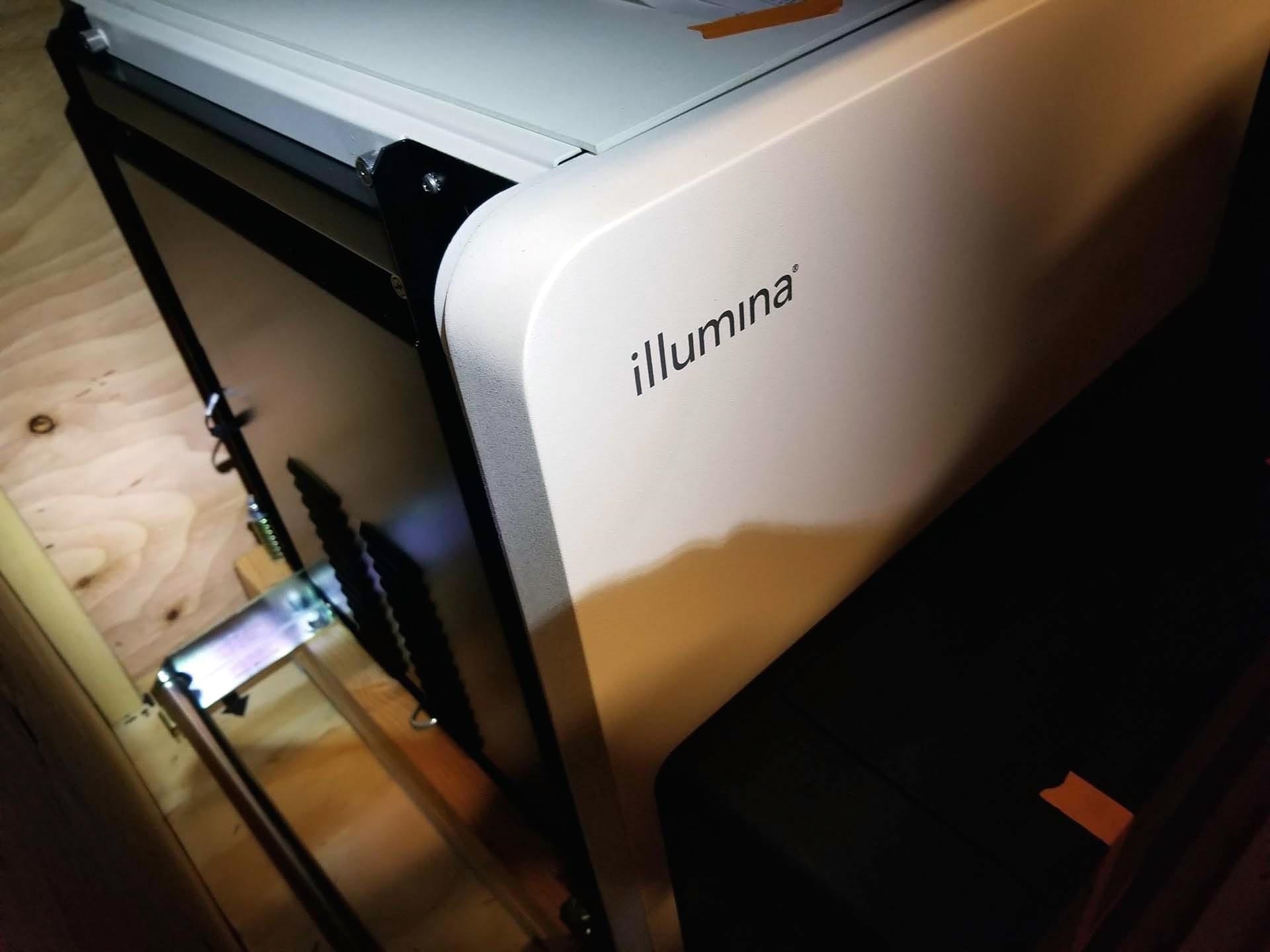 Photo Used ILLUMINA HiSeq 2500 For Sale