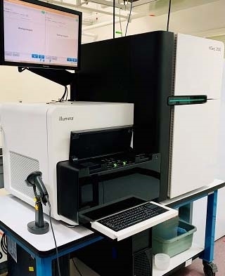 Photo Used ILLUMINA HiSeq 2500 For Sale