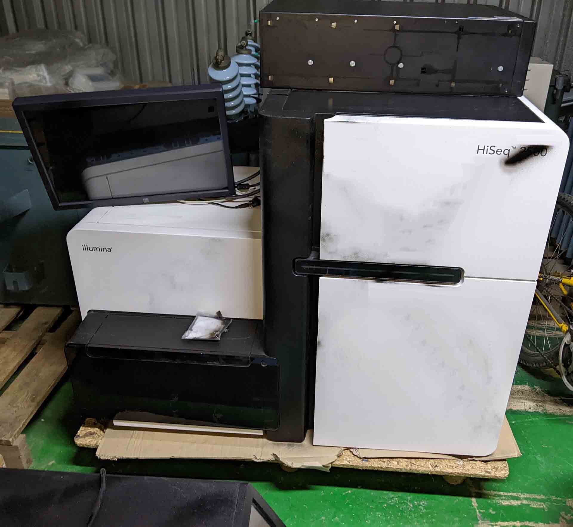 Photo Used ILLUMINA HiSeq 2500 For Sale