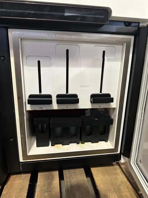 图为 已使用的 ILLUMINA HiSeq 2500 待售