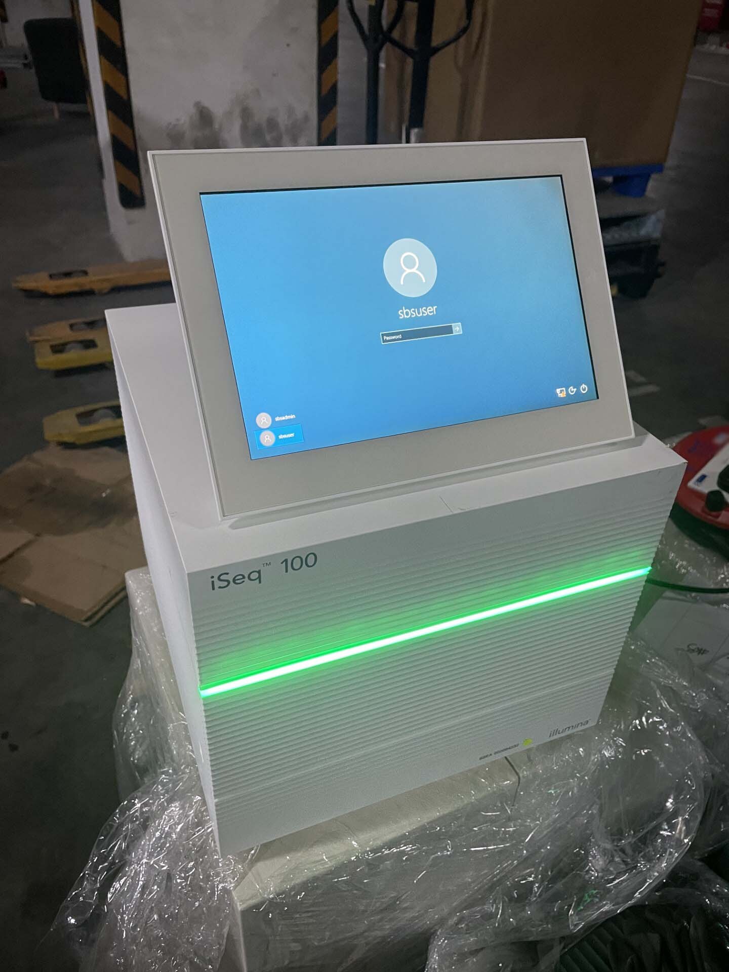 フォト（写真） 使用される ILLUMINA iSeq 100 販売のために