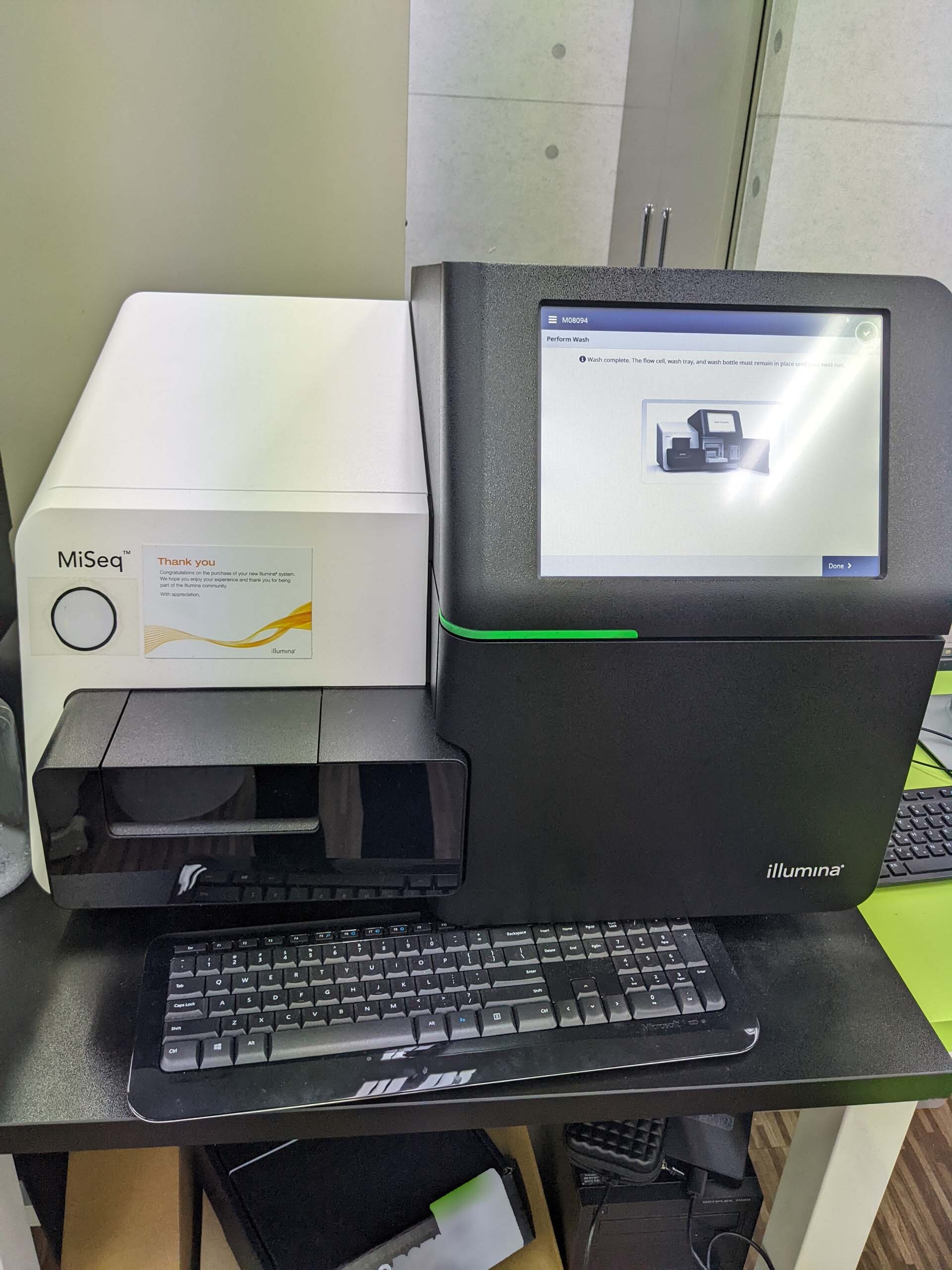 Foto Verwendet ILLUMINA MiSeq Zum Verkauf