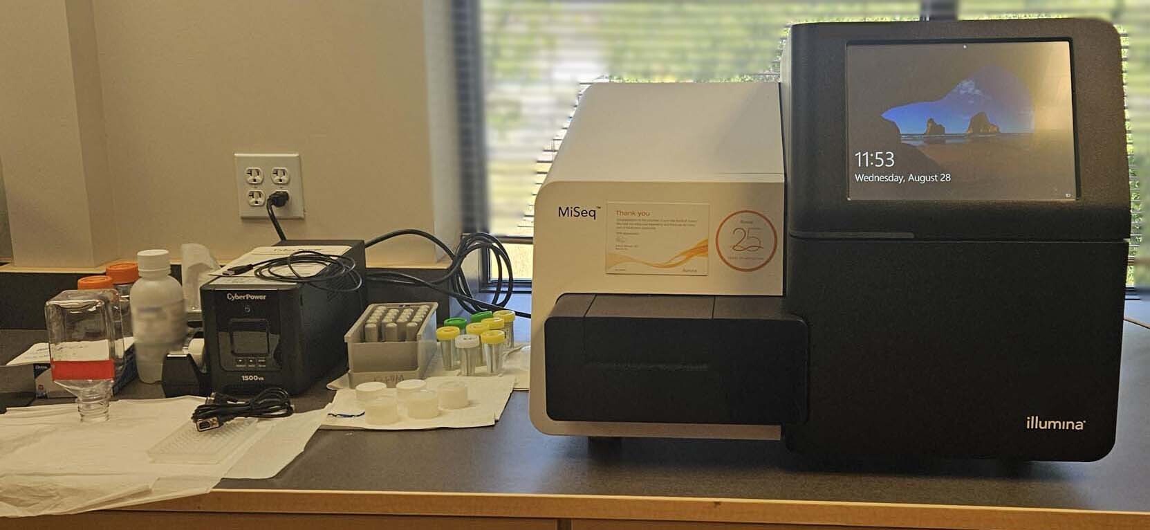 图为 已使用的 ILLUMINA MiSeq 待售