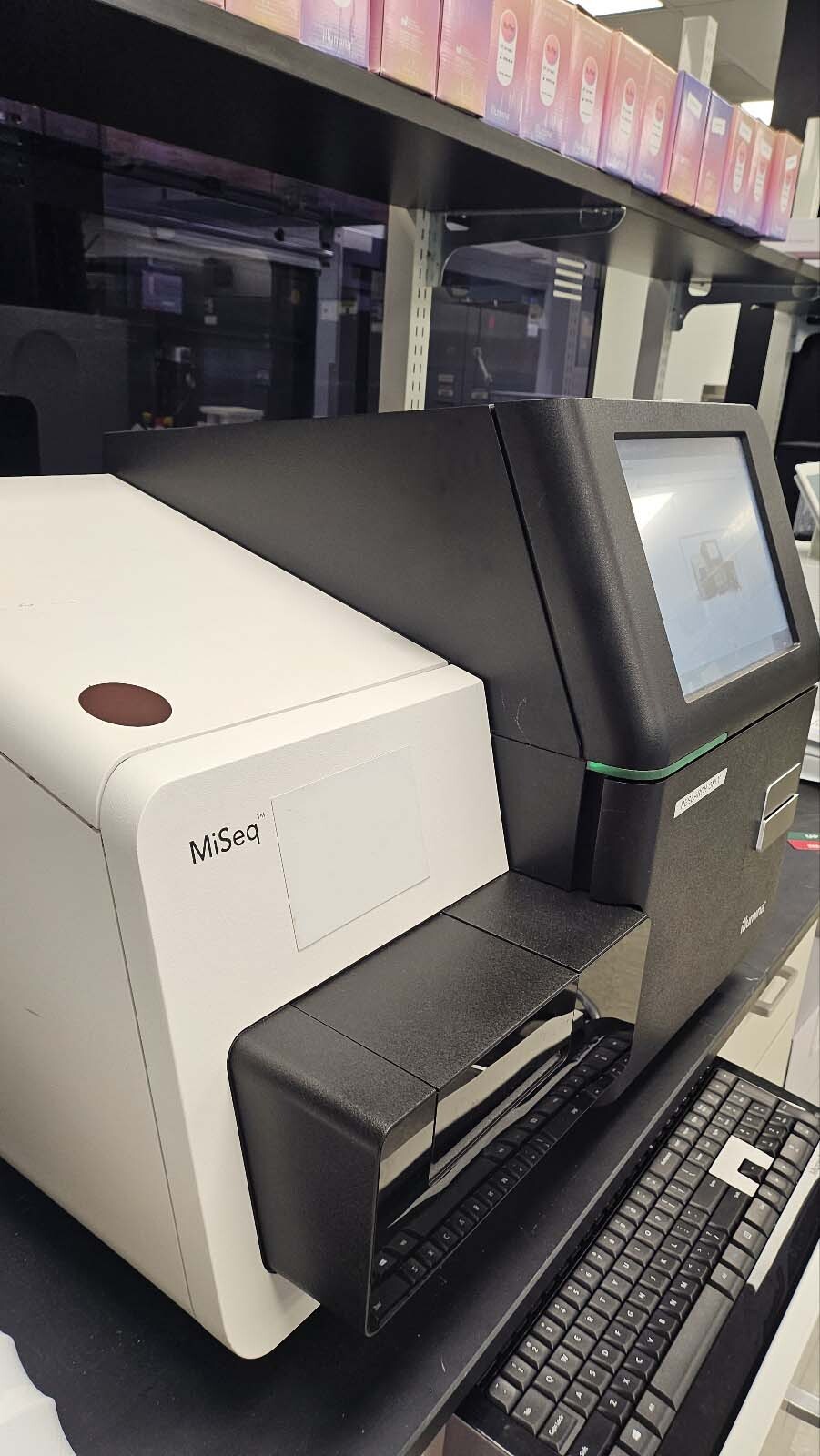 图为 已使用的 ILLUMINA MiSeq 待售