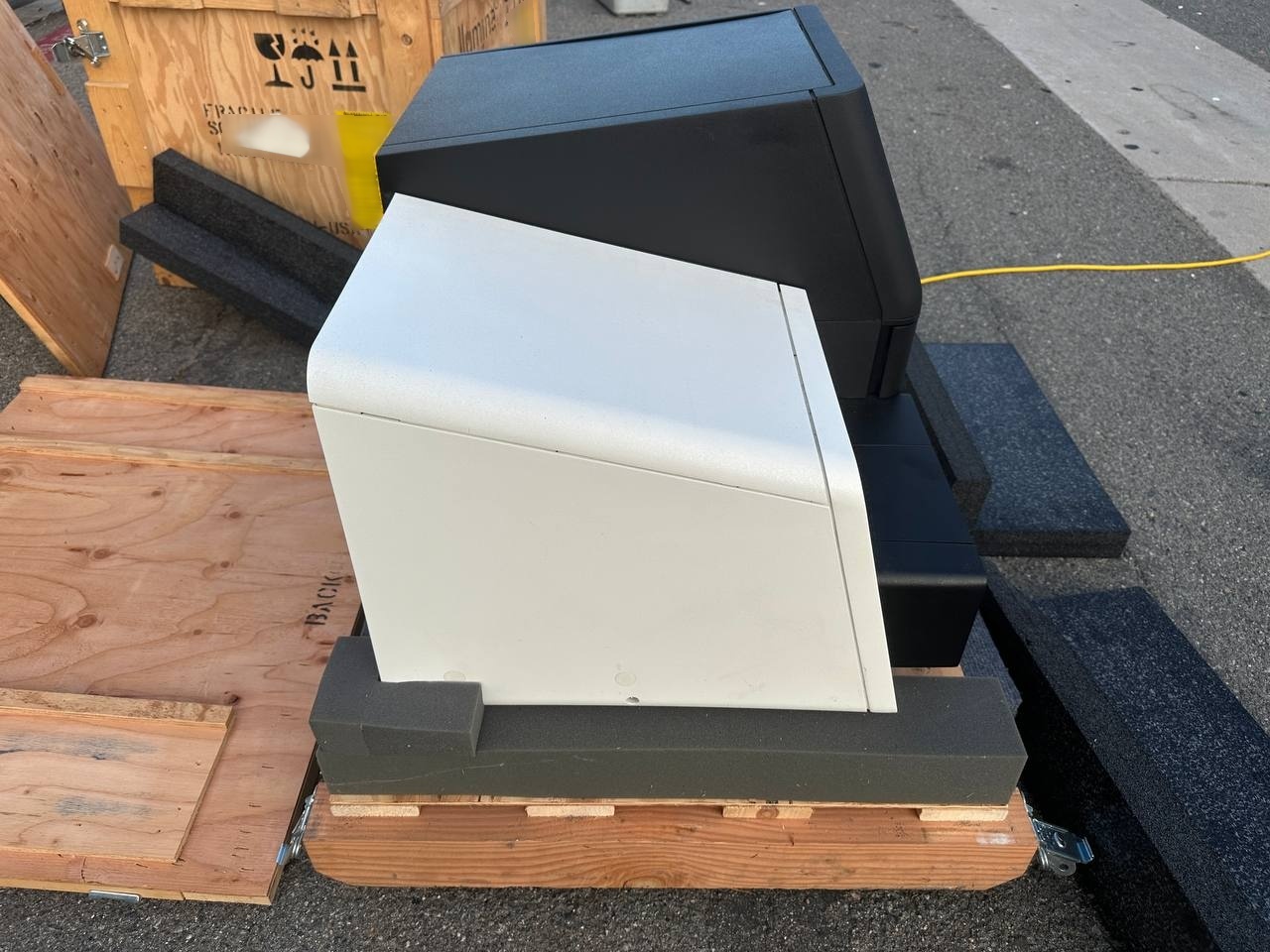 圖為 已使用的 ILLUMINA MiSeq 待售
