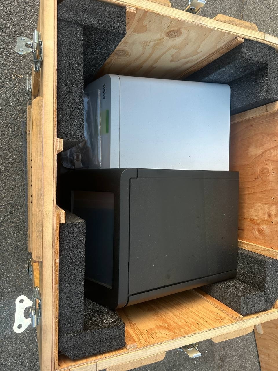 圖為 已使用的 ILLUMINA MiSeq 待售