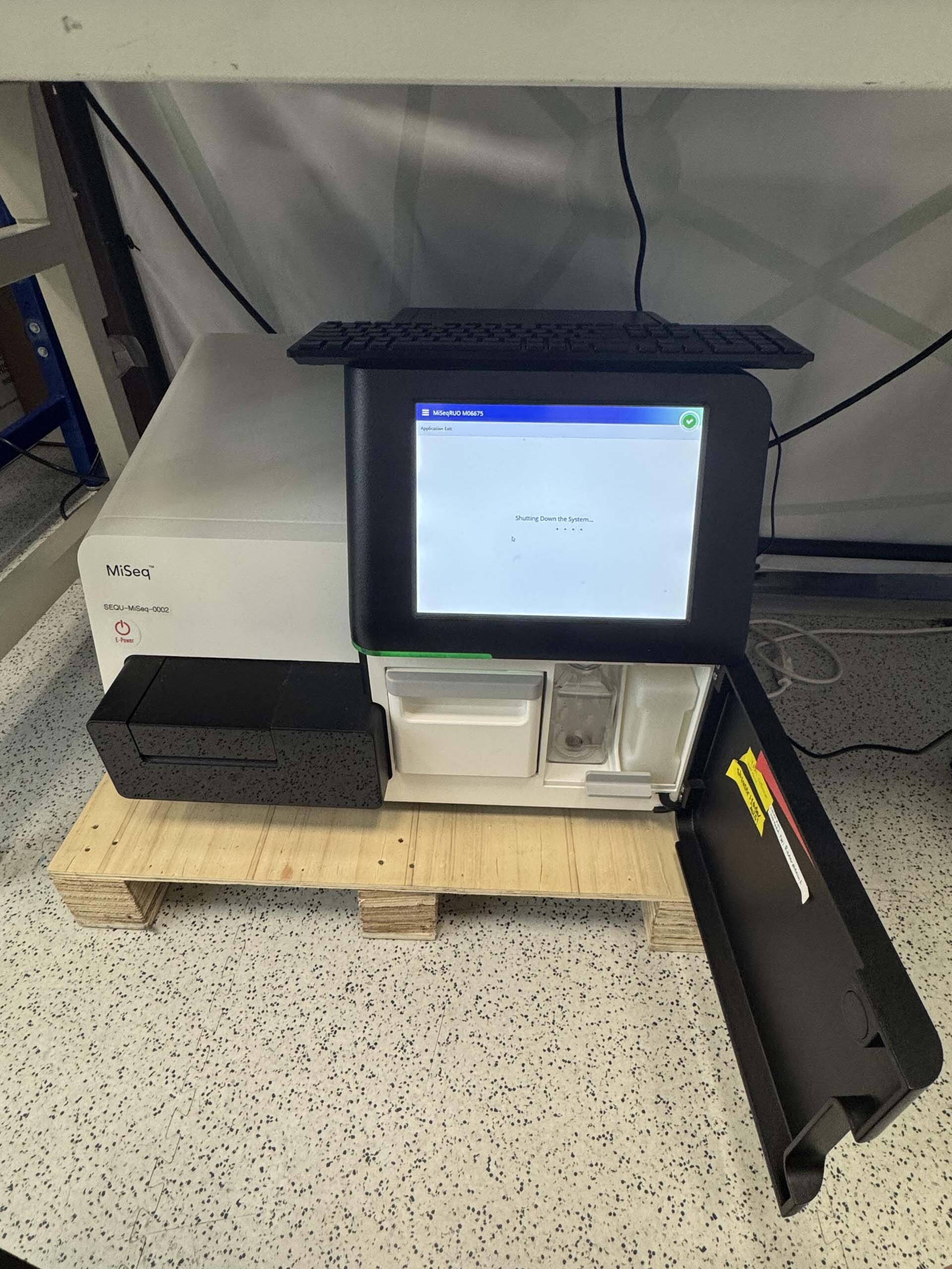 Foto Verwendet ILLUMINA MiSeq Zum Verkauf