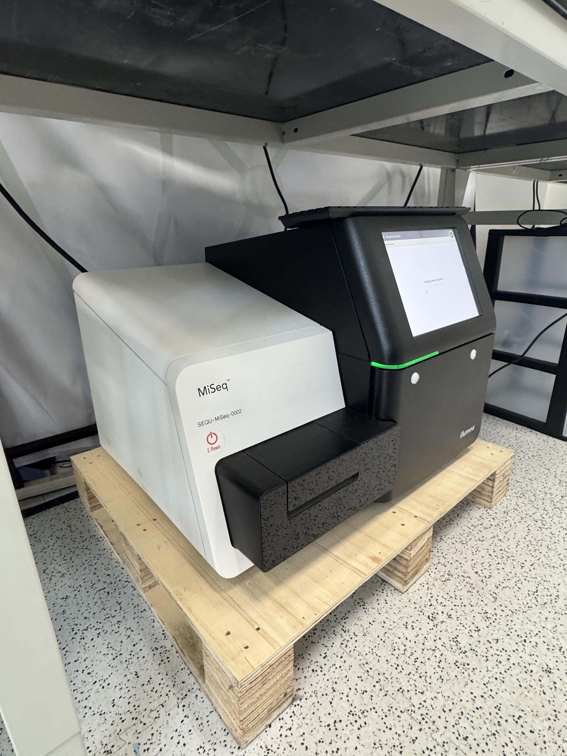 Foto Verwendet ILLUMINA MiSeq Zum Verkauf