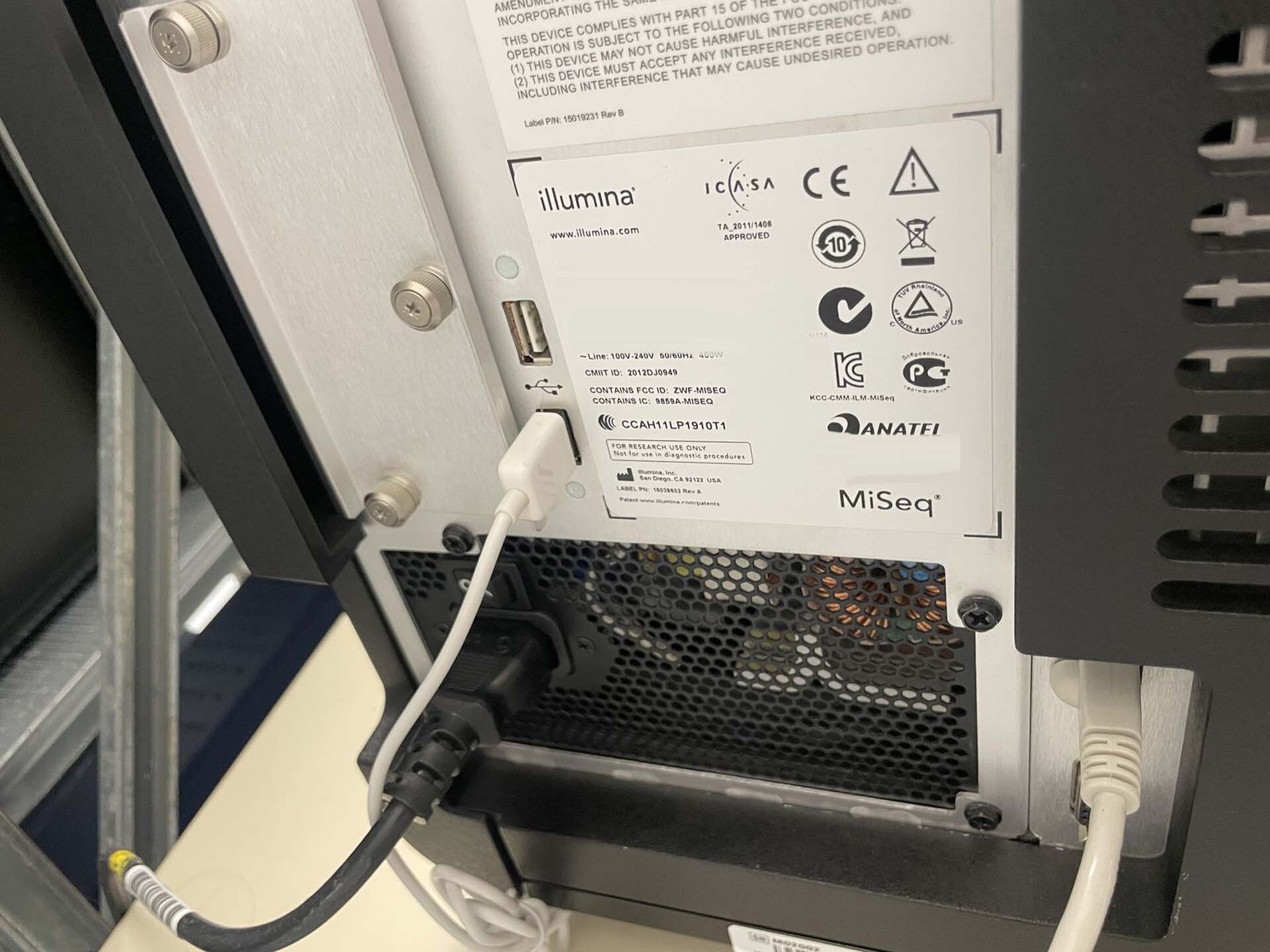 사진 사용됨 ILLUMINA MiSeq 판매용