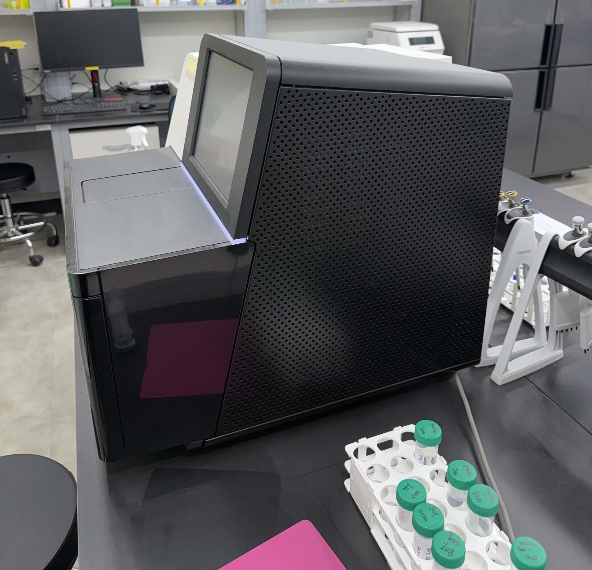 Foto Verwendet ILLUMINA NextSeq 500 Zum Verkauf
