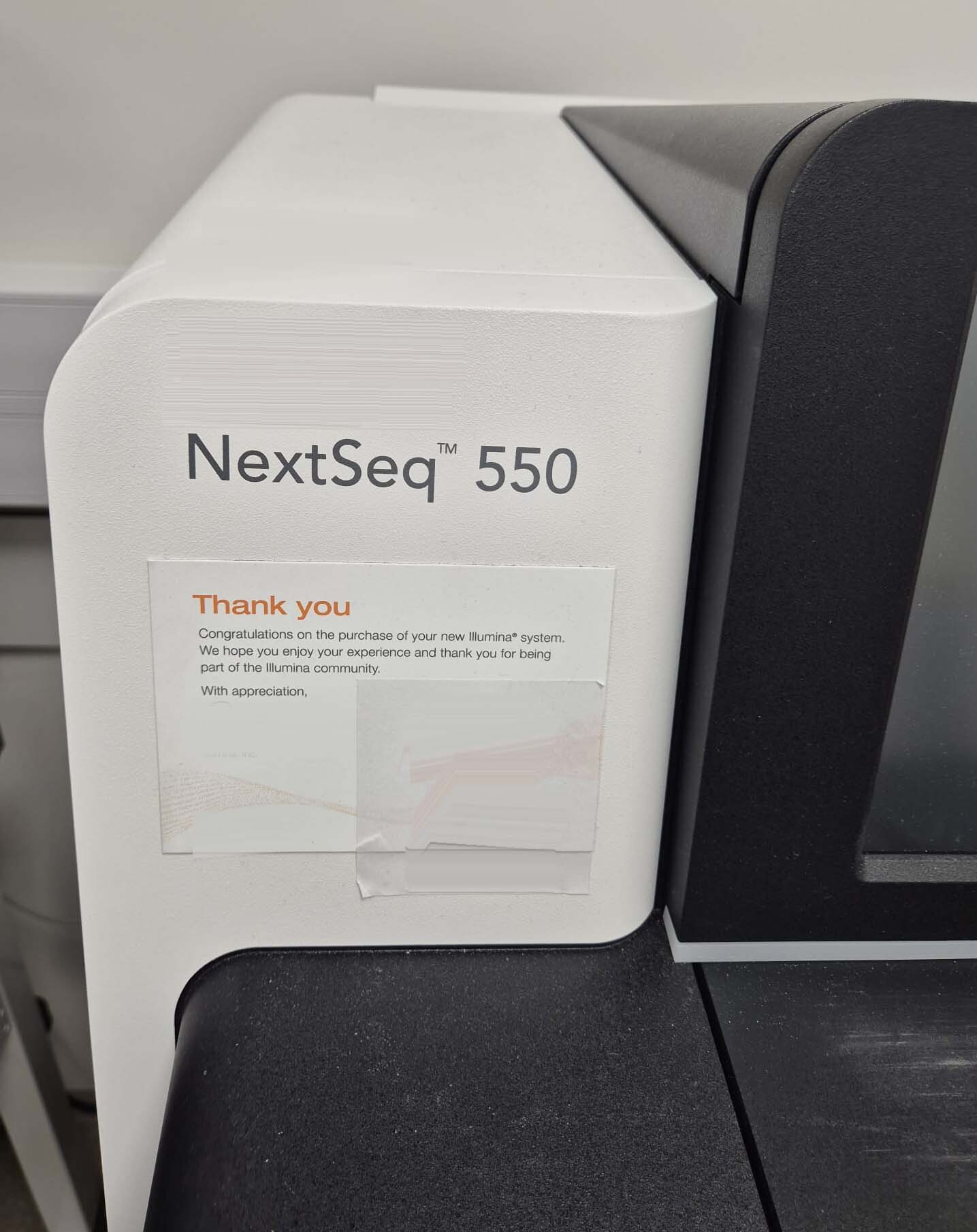 圖為 已使用的 ILLUMINA NextSeq 550 待售