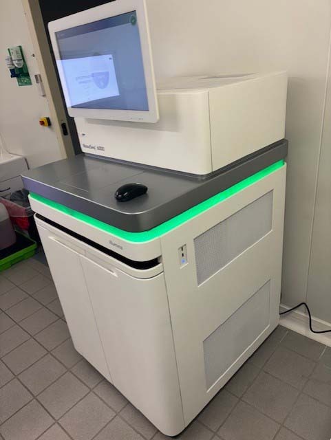 Photo Utilisé ILLUMINA NovaSeq 6000 À vendre
