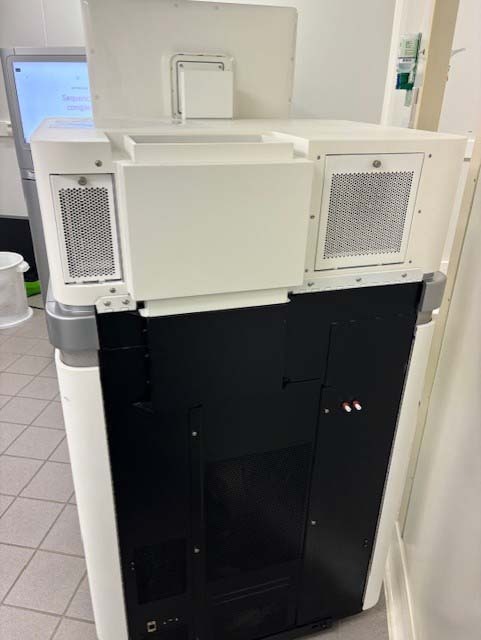 Photo Utilisé ILLUMINA NovaSeq 6000 À vendre