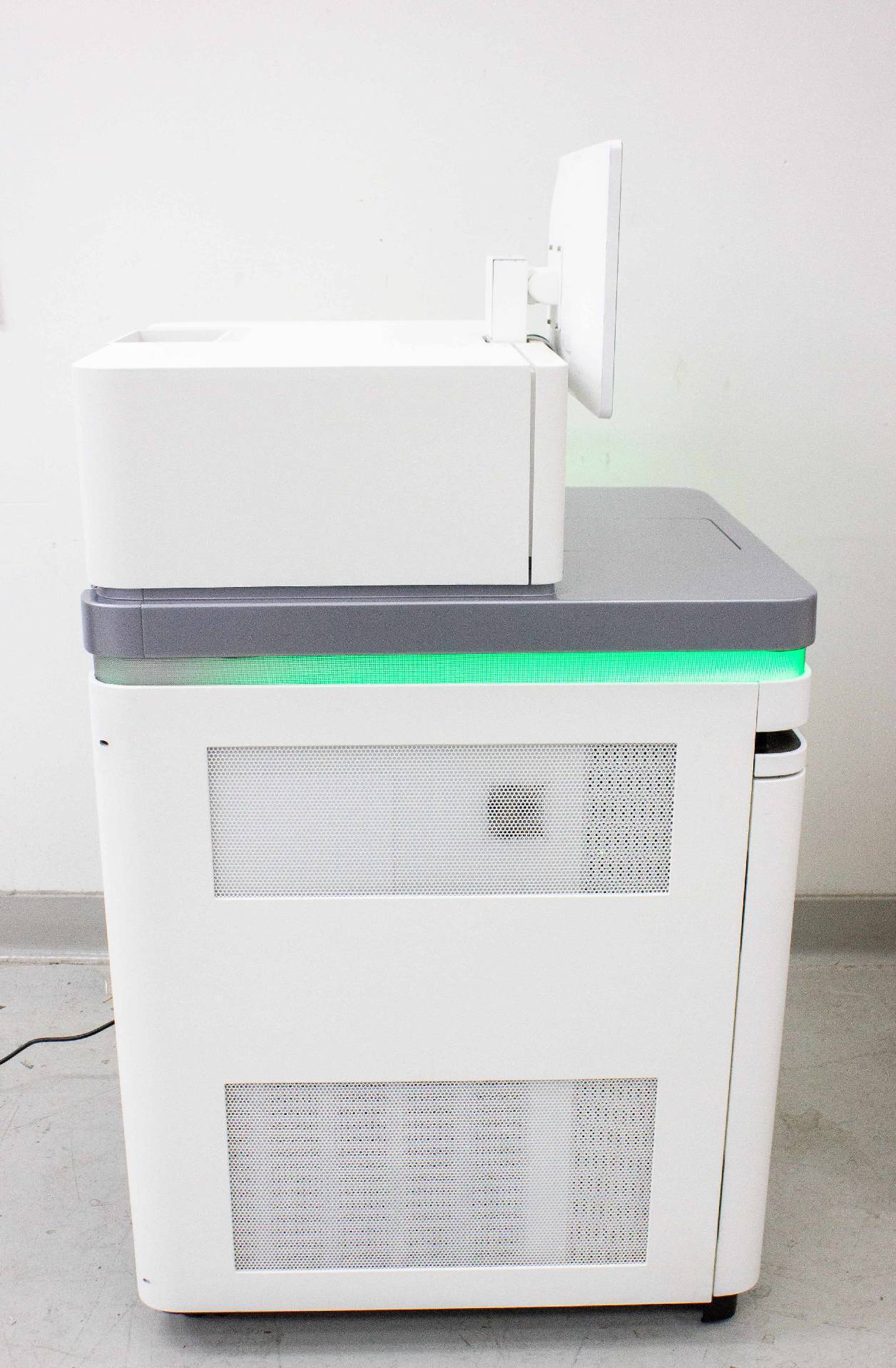 Foto Verwendet ILLUMINA NovaSeq 6000 Zum Verkauf