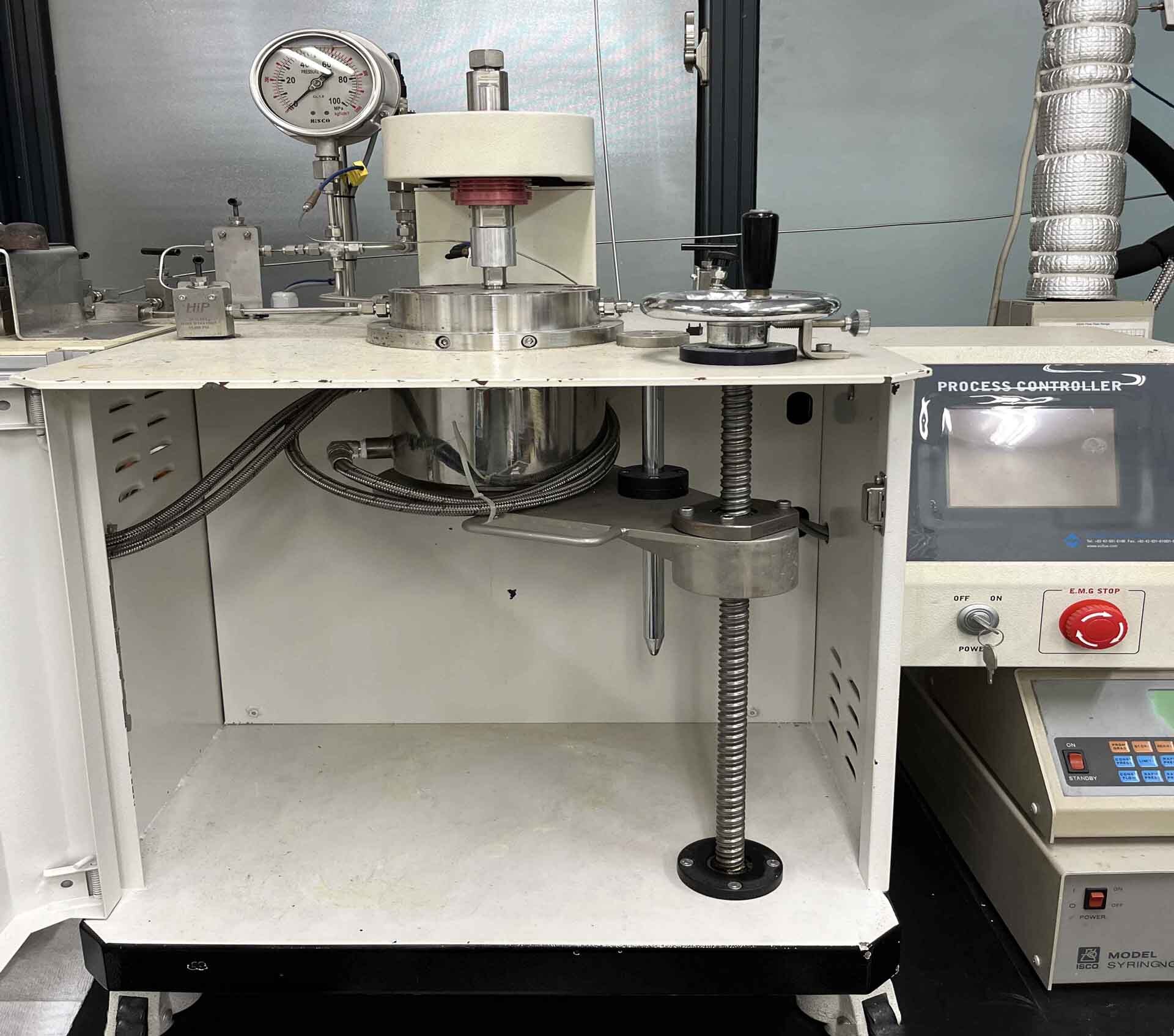 Photo Used ILSHIN AUTOCLAVE SUS316 For Sale