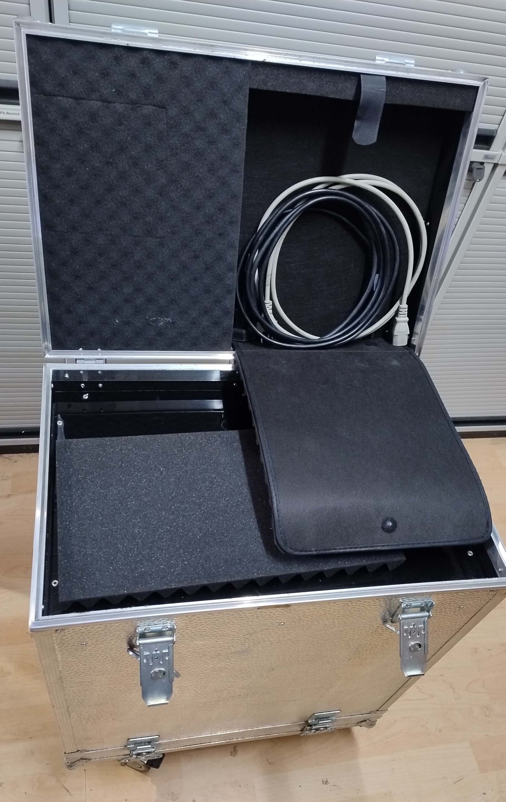 圖為 已使用的 INFICON UL 200 待售