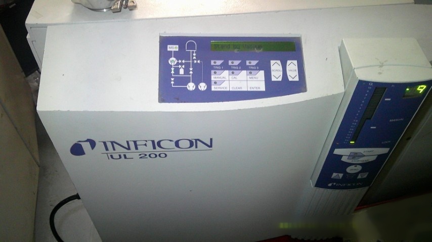Foto Verwendet INFICON UL 200 Zum Verkauf
