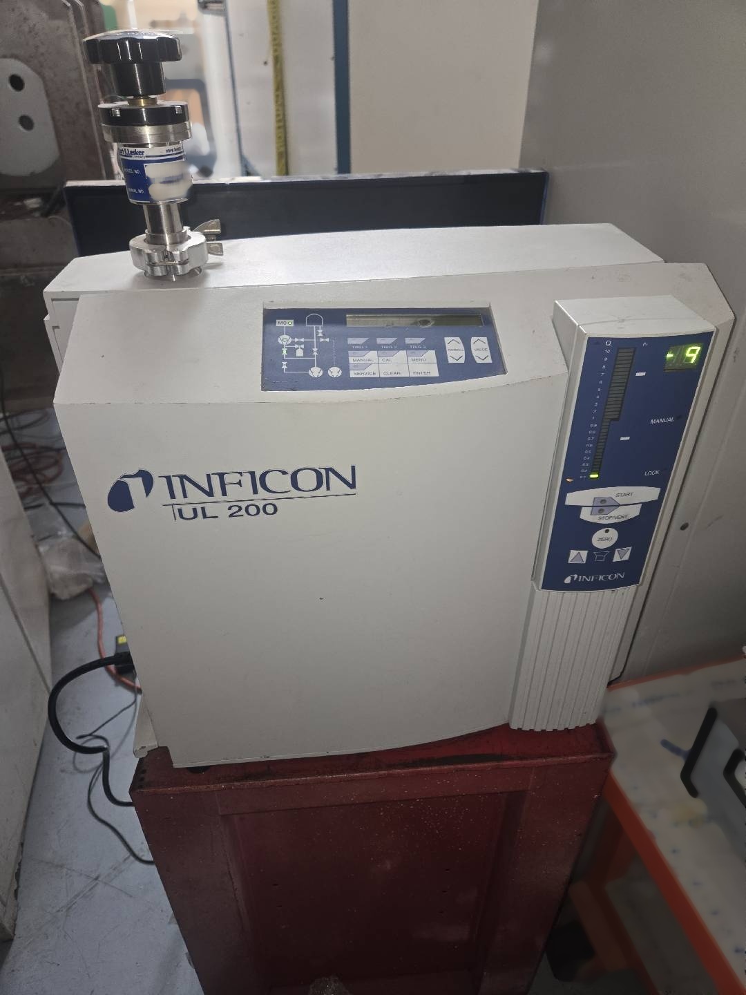 Foto Verwendet INFICON UL 200 Zum Verkauf