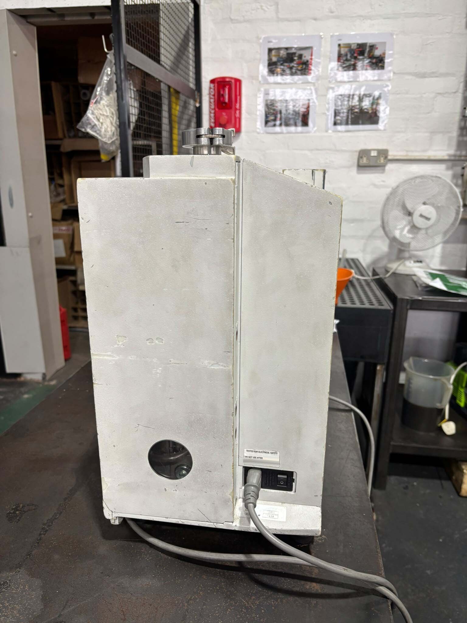 Photo Used INFICON UL 200 For Sale