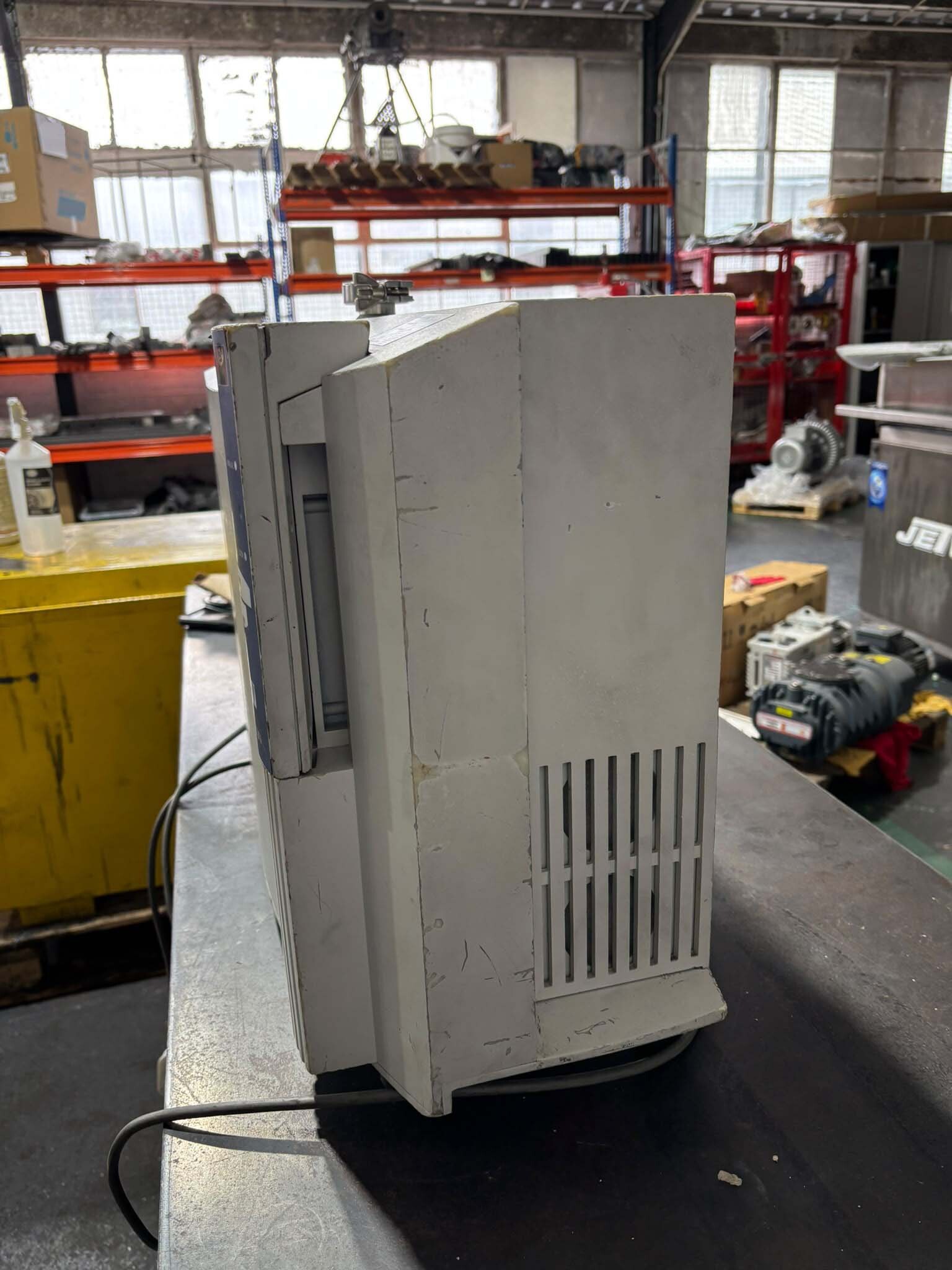 Photo Used INFICON UL 200 For Sale