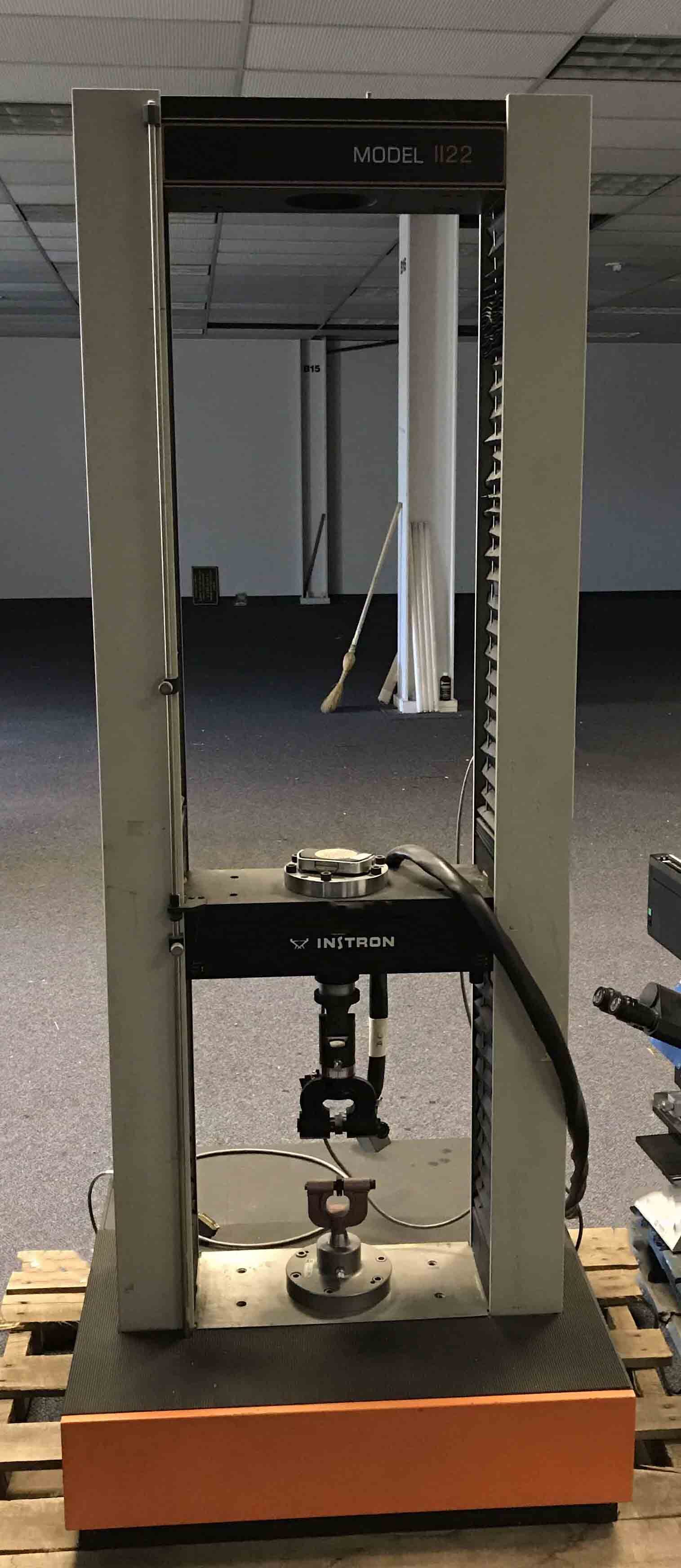 INSTRON 1122 실험실 장비 & 액세서리 판매 가격 #9378736에 사용됨 > CAE에서 구매