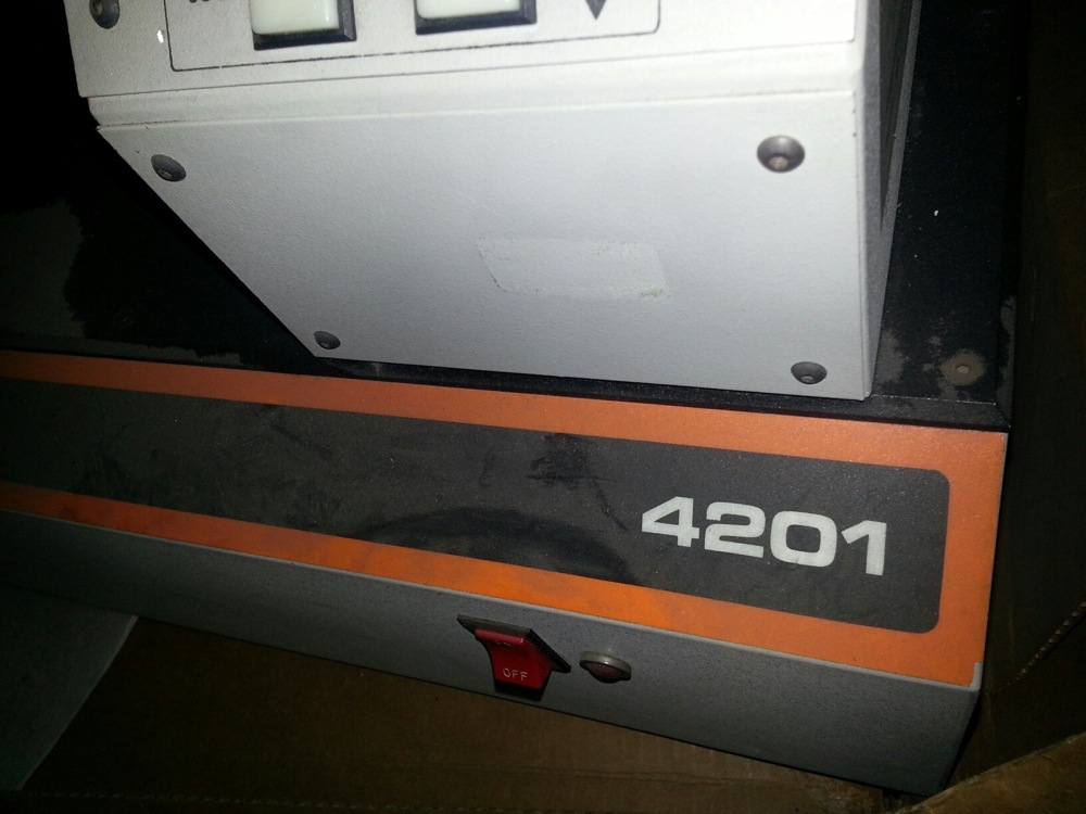 Photo Used INSTRON 4201 For Sale