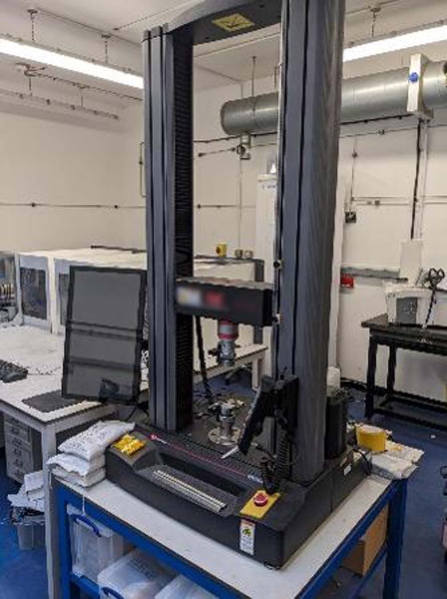 Photo Used INSTRON 5969 For Sale