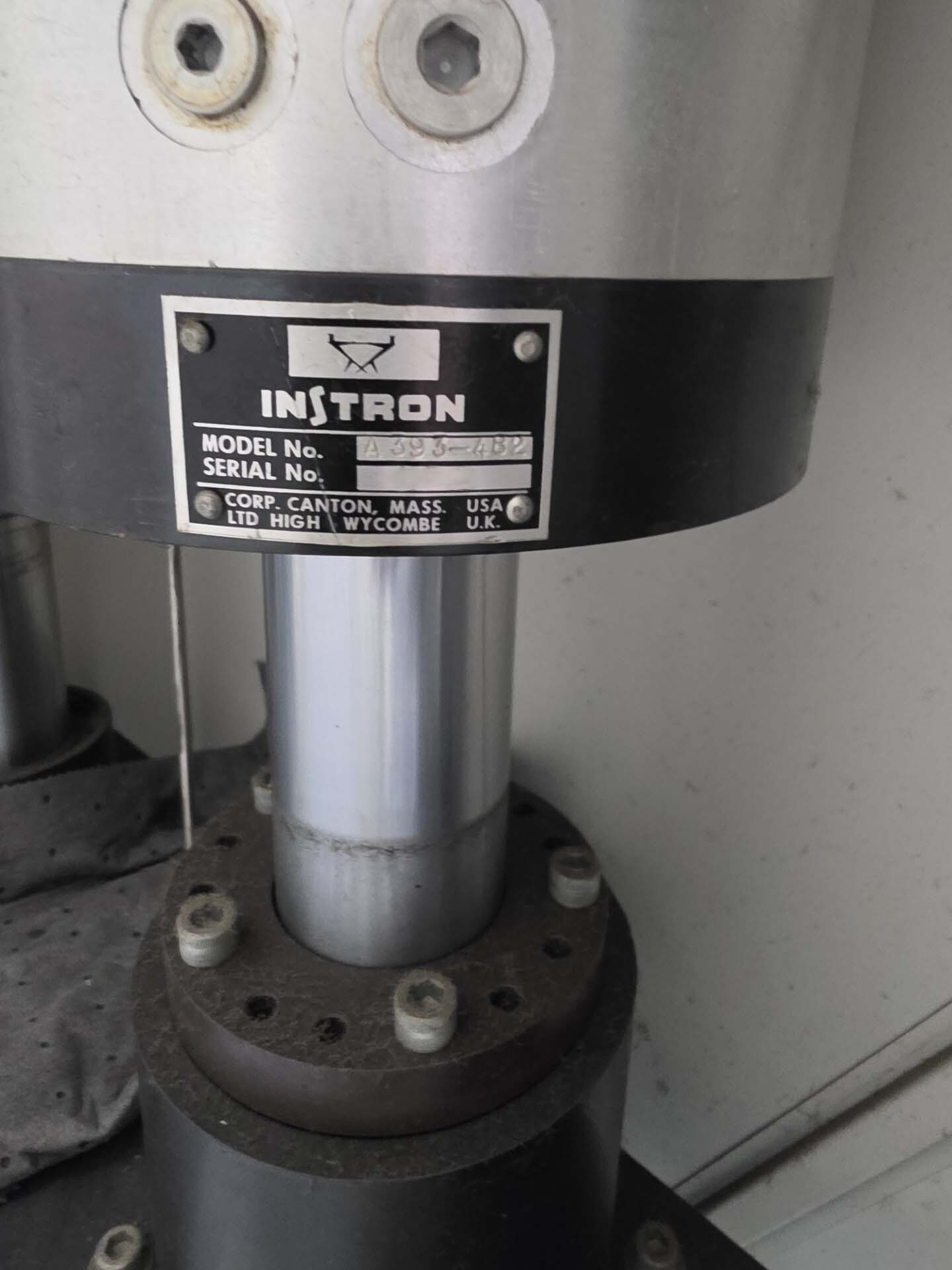 图为 已使用的 INSTRON A393-482 待售
