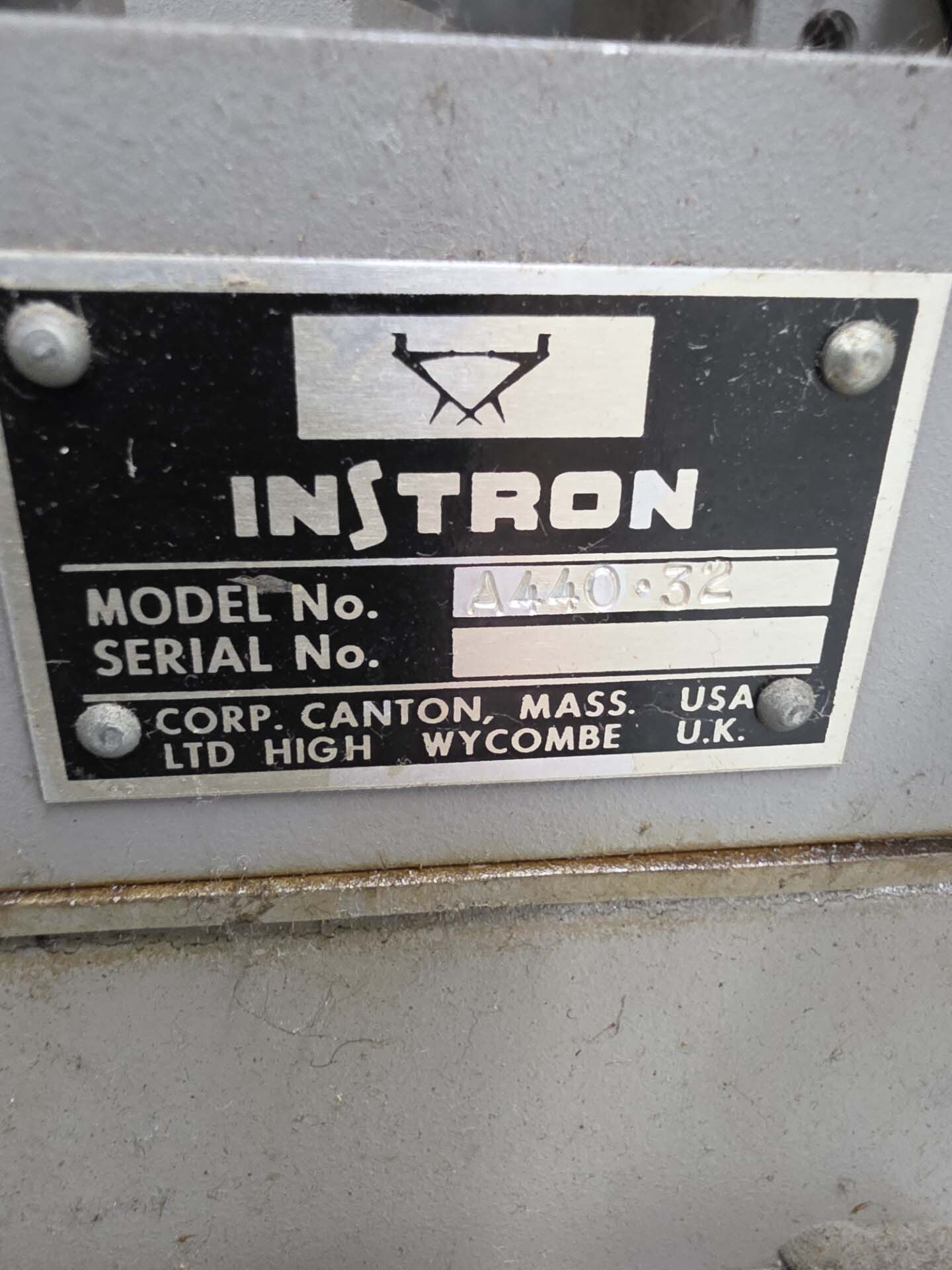 Photo Used INSTRON A440-32 For Sale