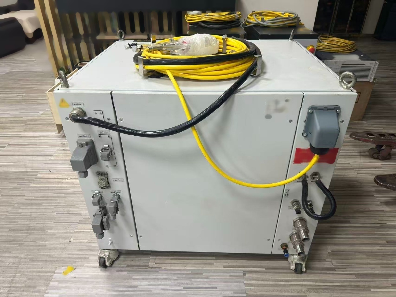 图为 已使用的 IPG PHOTONICS YLS-12000-CUT 待售