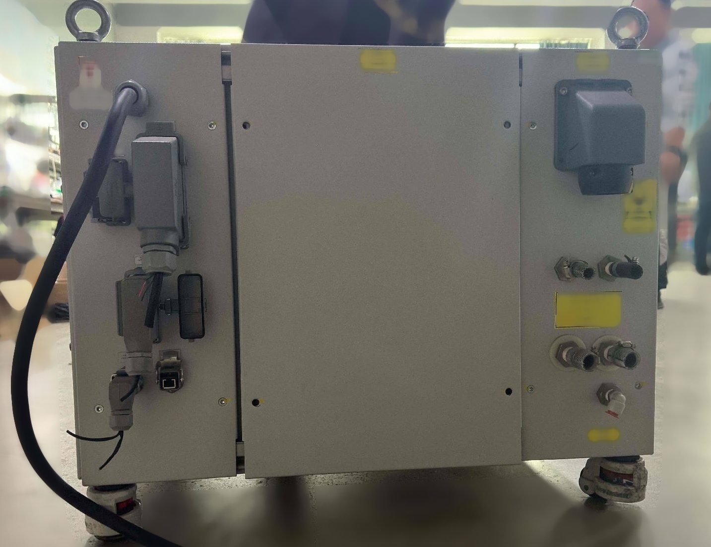 Foto Verwendet IPG PHOTONICS YLS-2000 Zum Verkauf