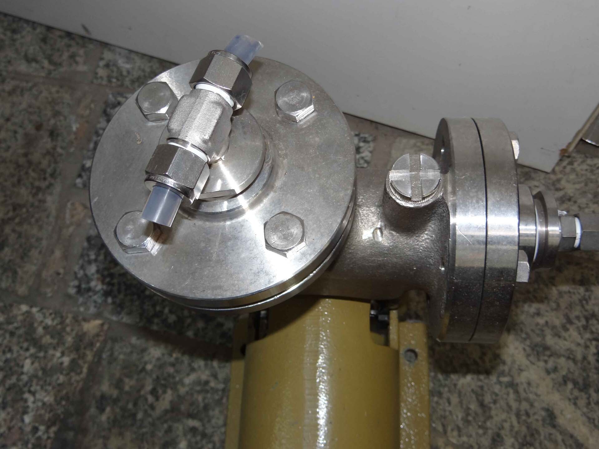 Photo Utilisé IWAKI MDK-32S À vendre