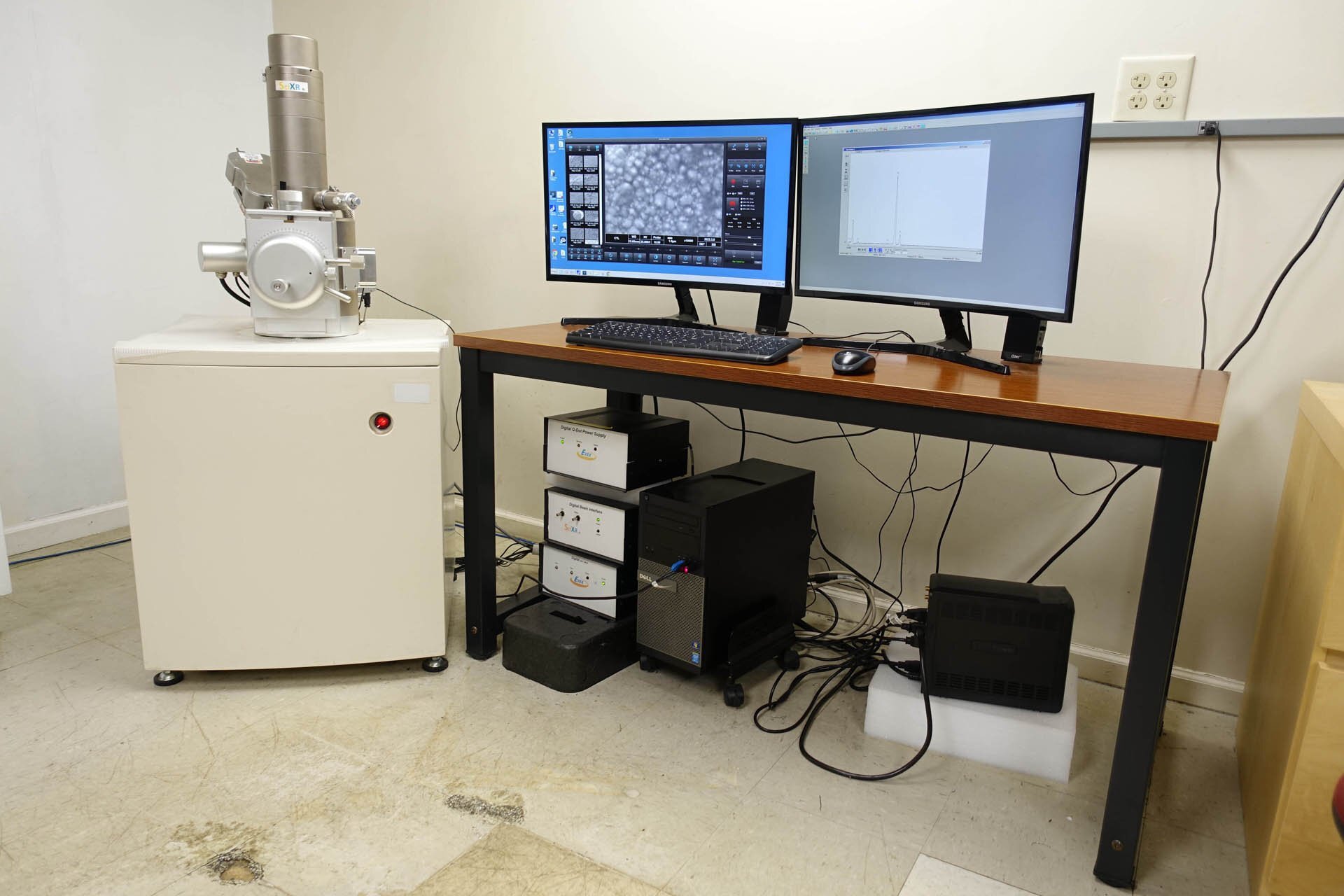 Photo Used SCIXR GLOBAL Scanning Electron Microscope (SEM) For Sale