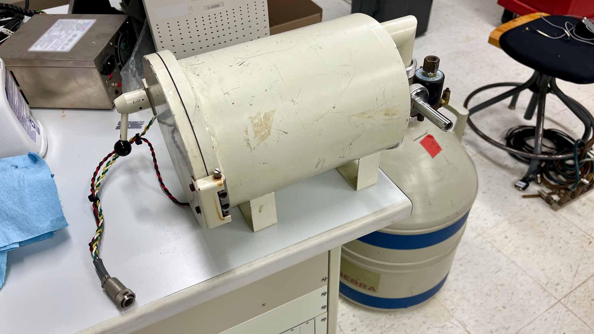 圖為 已使用的 JEOL Film desiccator for 100CX 待售